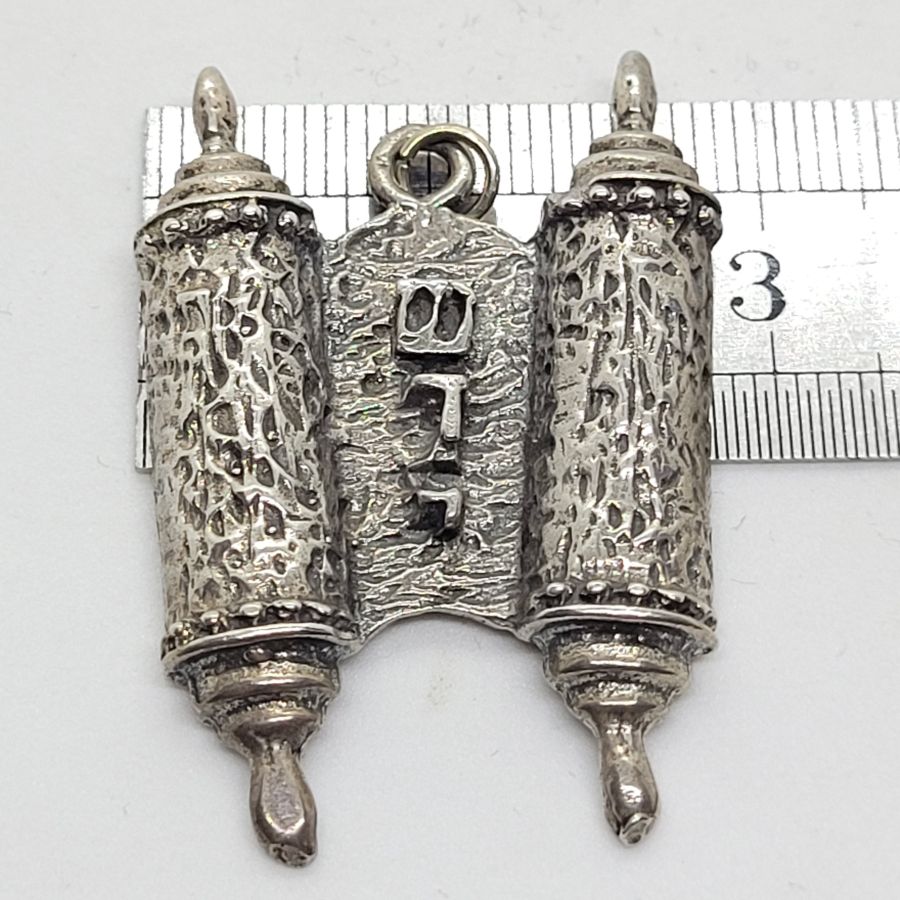 Ashkenazi Torah Scroll Pendant - Image 4