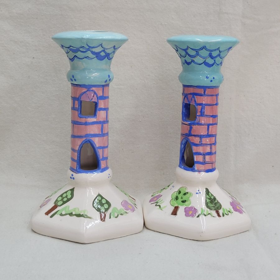 Handmade Sabbath candlesticks glazed ceramic King David tower shape made by Hurwitz. Dimension 9 cm X 10 cm X 15 cm approximately.