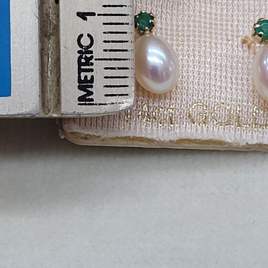 Emerald Pearl Stud Earrings - Image 3