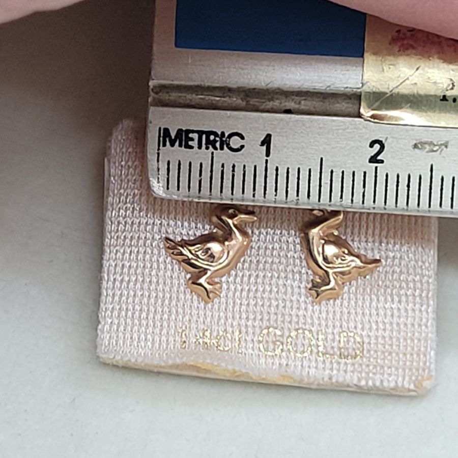 Duck Shape Stud Earrings - Image 4