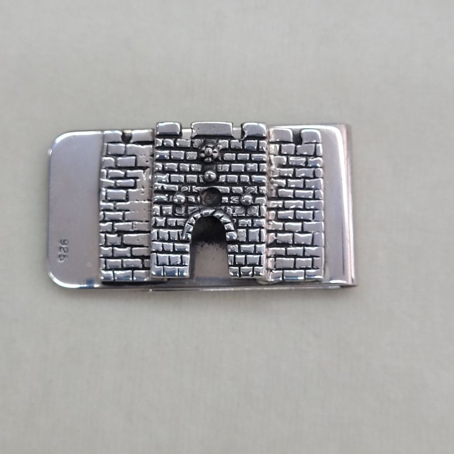 Handmade sterling silver Lion's gate money holder shape encrusted solid made by Biers. Dimension 2.5 cm X 5 cm approximately.