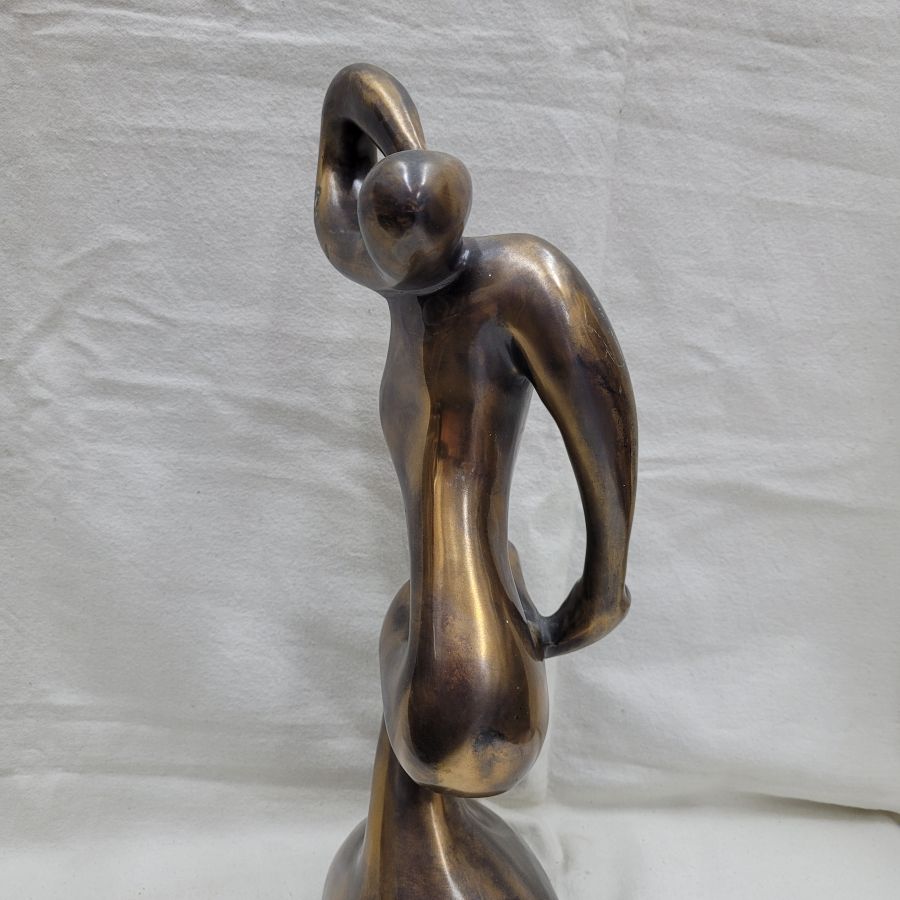 Bronze sculpture lady exercising - Image 12