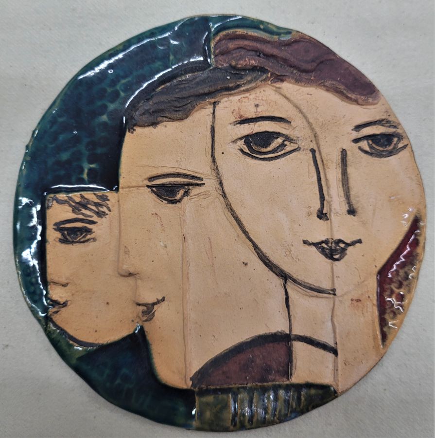 Handmade glazed ceramic tile round best friends with typical best true friends, David and his beloved Bathsheba and Jonathan made by Ruth Factor.