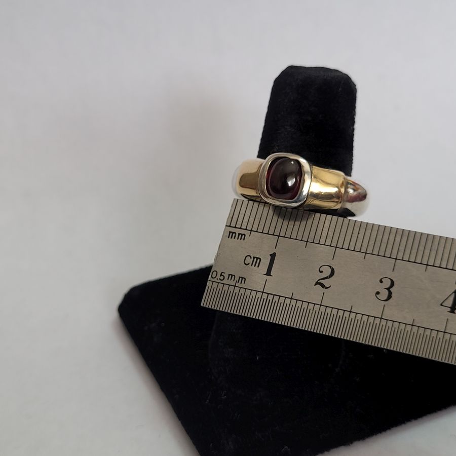 Silver cabochon Garnet ring - Image 4
