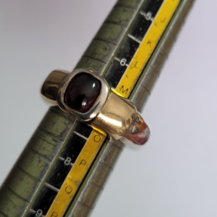 Silver cabochon Garnet ring - Image 6
