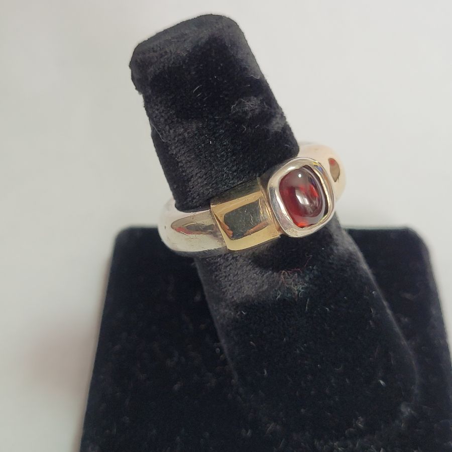 Silver cabochon Garnet ring - Image 8