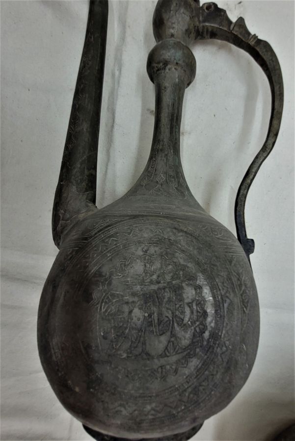 Qajar washing hands jar - Image 10