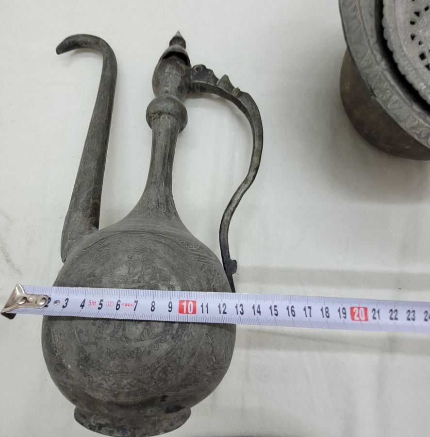 Qajar washing hands jar - Image 9