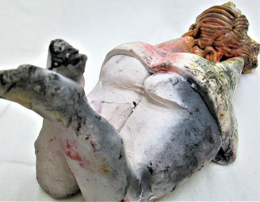 Roku Ceramic Sculpture Princess - Image 5