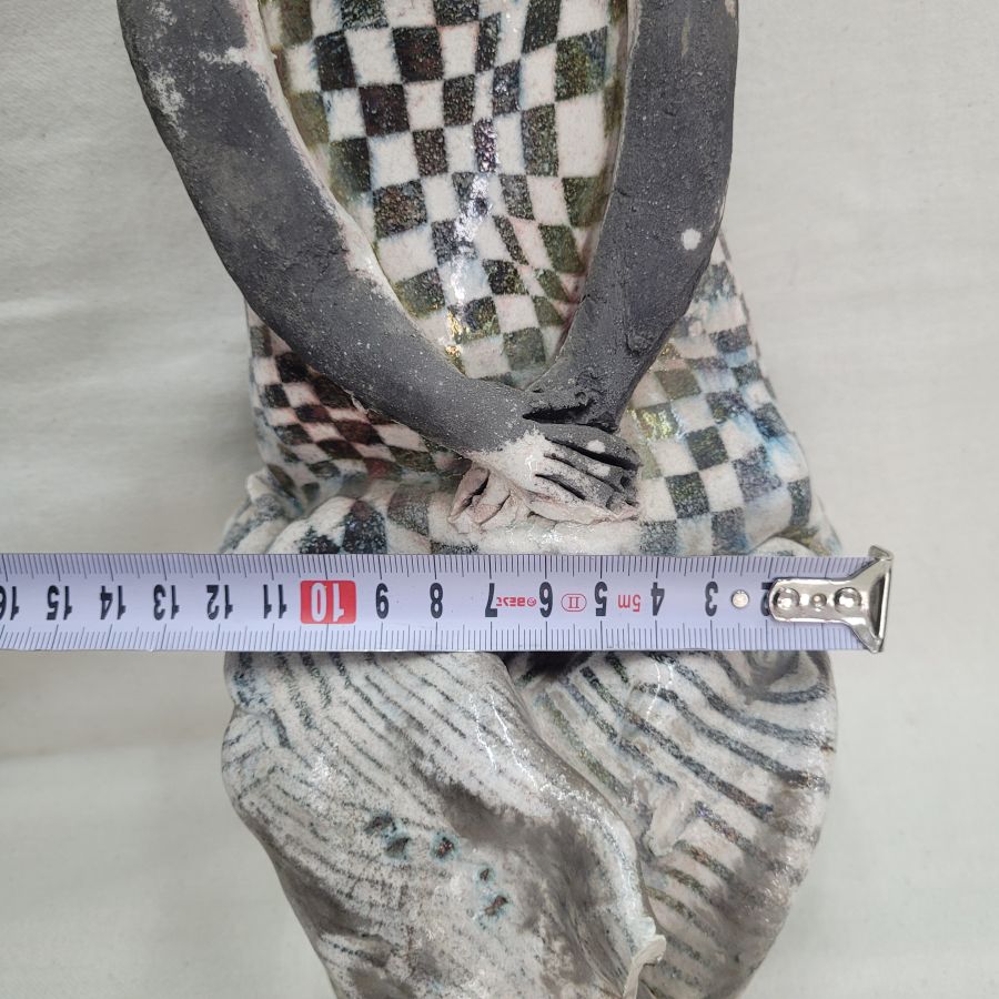 Harlequin Roku Ceramic Statue - Image 4