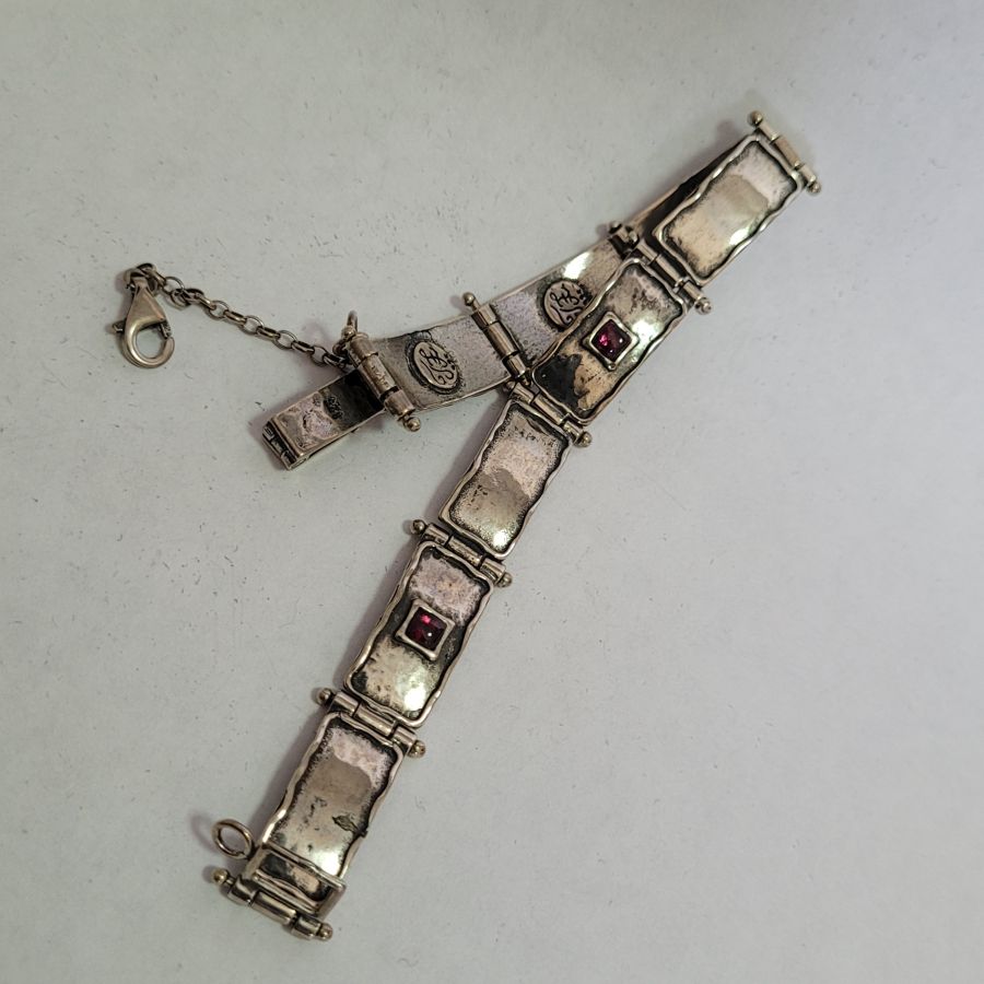 Hammered silver Garnets bracelet - Image 6