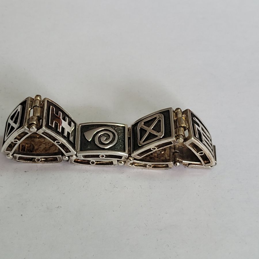 Abstract heavy silver bracelet - Image 7
