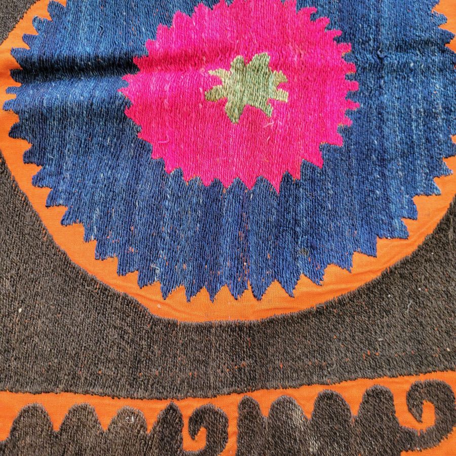 Square Cotton Suzani Vintage - Image 3