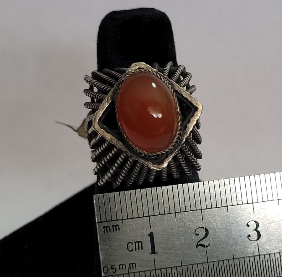 Oval Agate Cabochon Ring - Image 5