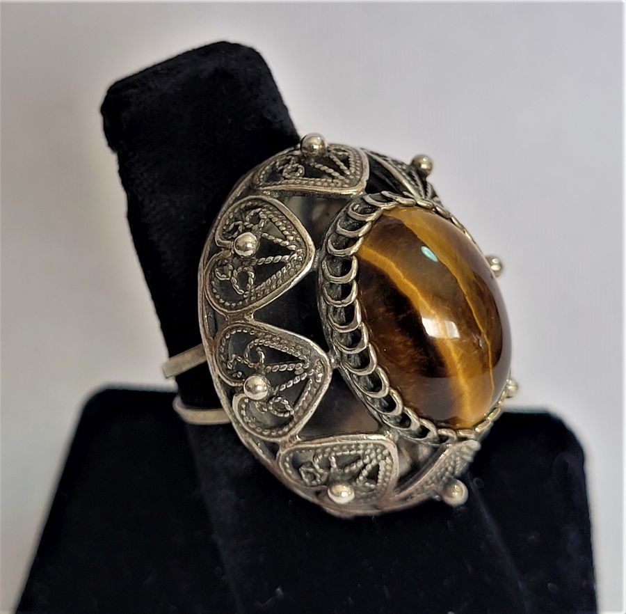 Tiger's Eye Cabochon Ring - Image 4