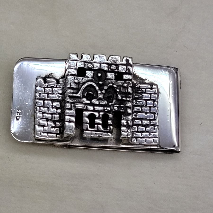 Handmade sterling silver golden gate money holder shape encrusted solid made by Biers. Dimension 2.5 cm X 5 cm approximately.
