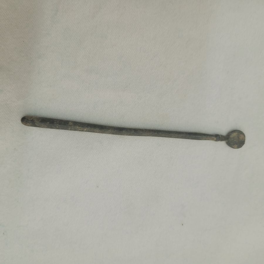 Genuine antique small antique bronze age spoon found in the holy land and dated 2000 BC. Dimension 0.5 cm X 9.5 cm X 0.4 cm approximately.