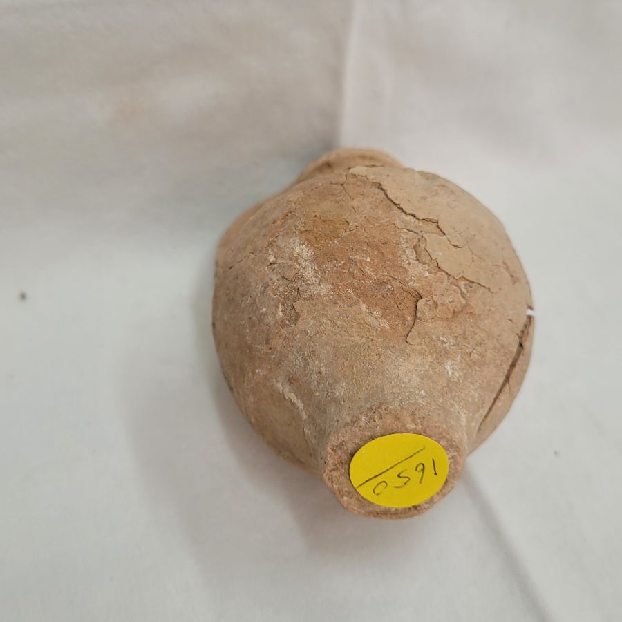 Broken pottery oil jar - Image 7