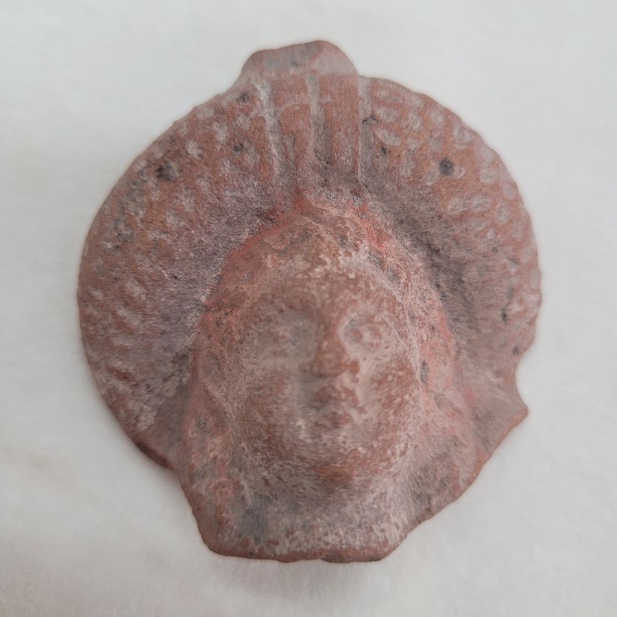 Genuine pottery lady Roman head statue symbol of beauty found in Israel 4th century CE. Dimension 5 cm X 5 cm X 3 cm approximately.