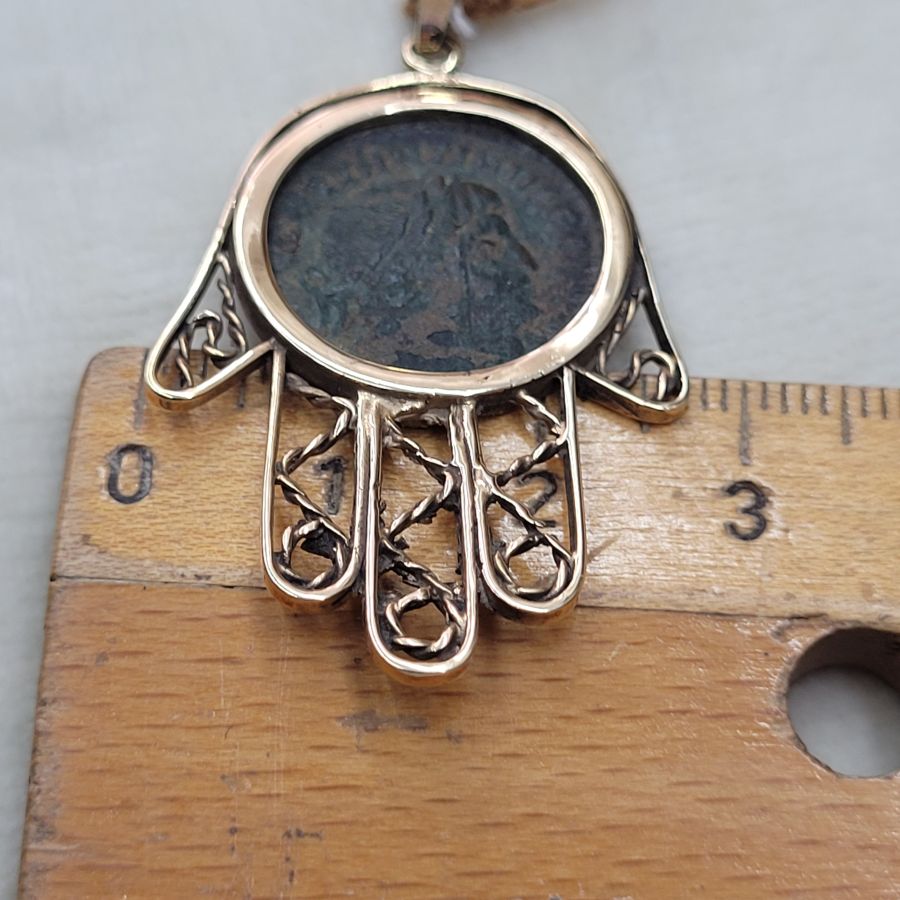 Gold pendant filigree Hamsa - Image 5