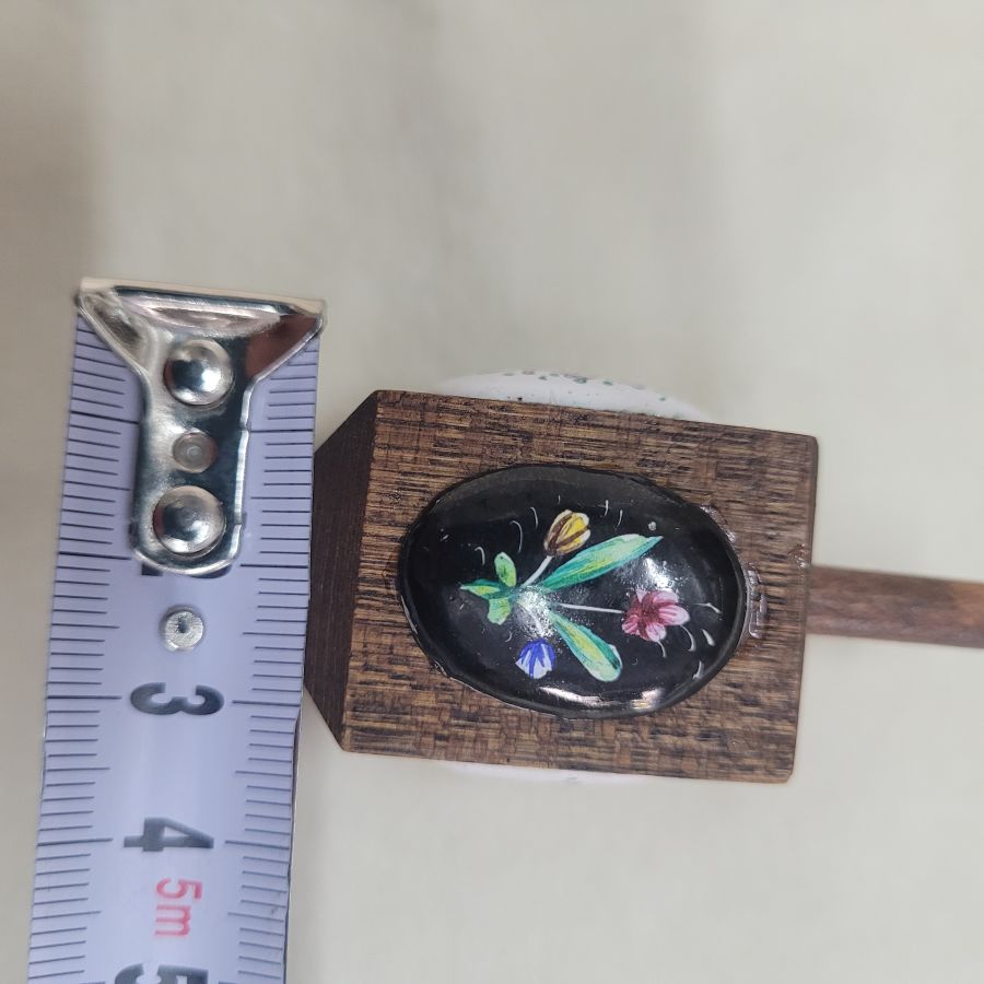 Dreidel oval shape enameled - Image 4