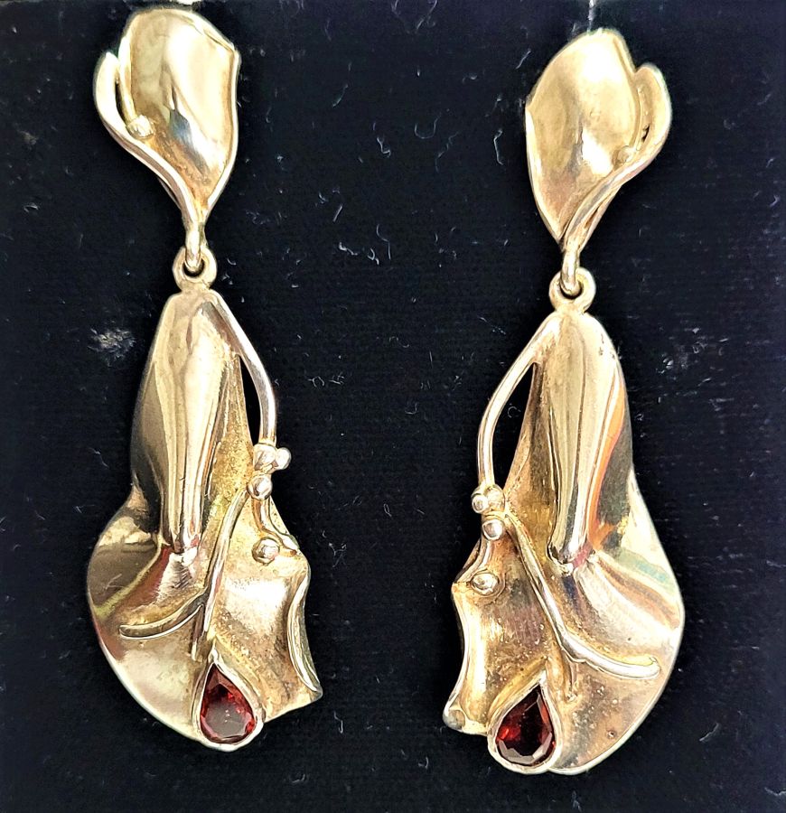Handmade sterling silver earrings Silver earrings abstract Garnet set in unusual design contemporary style. Dimension 5 cm X 1.8 cm approximately.