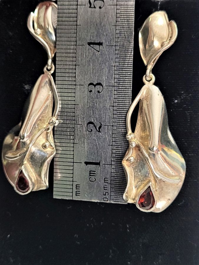 Silver earrings abstract Garnet - Image 3