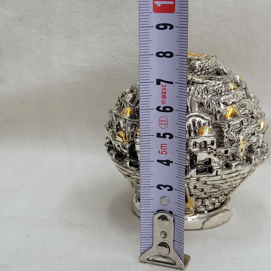 Silver round Jerusalem sculpture - Image 3