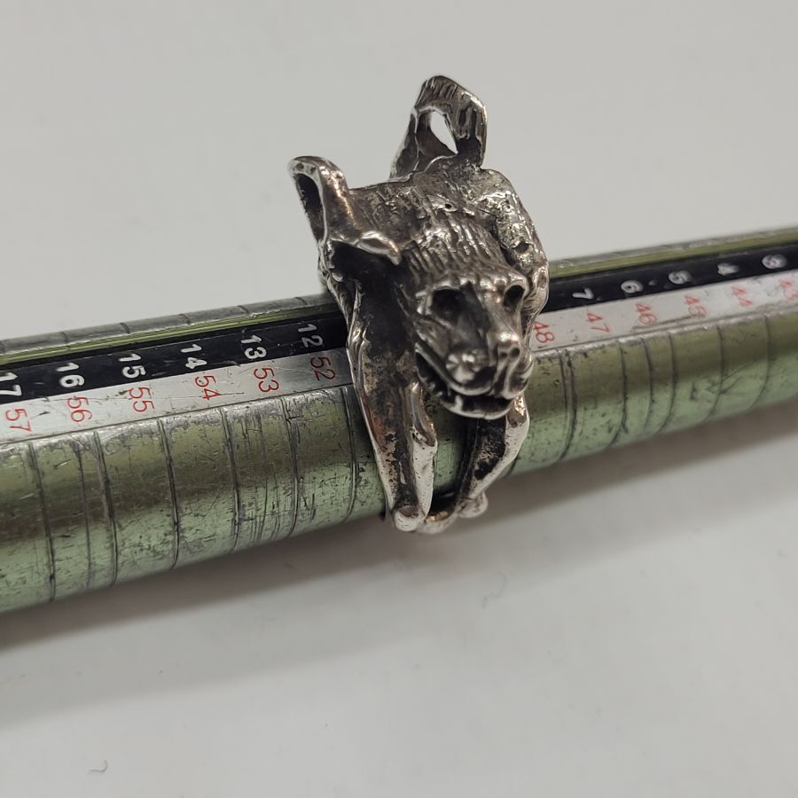 Silver wolf head ring - Image 10