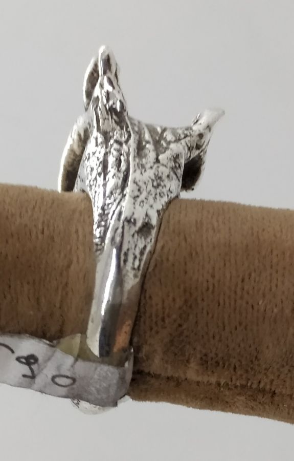Silver wolf head ring - Image 6