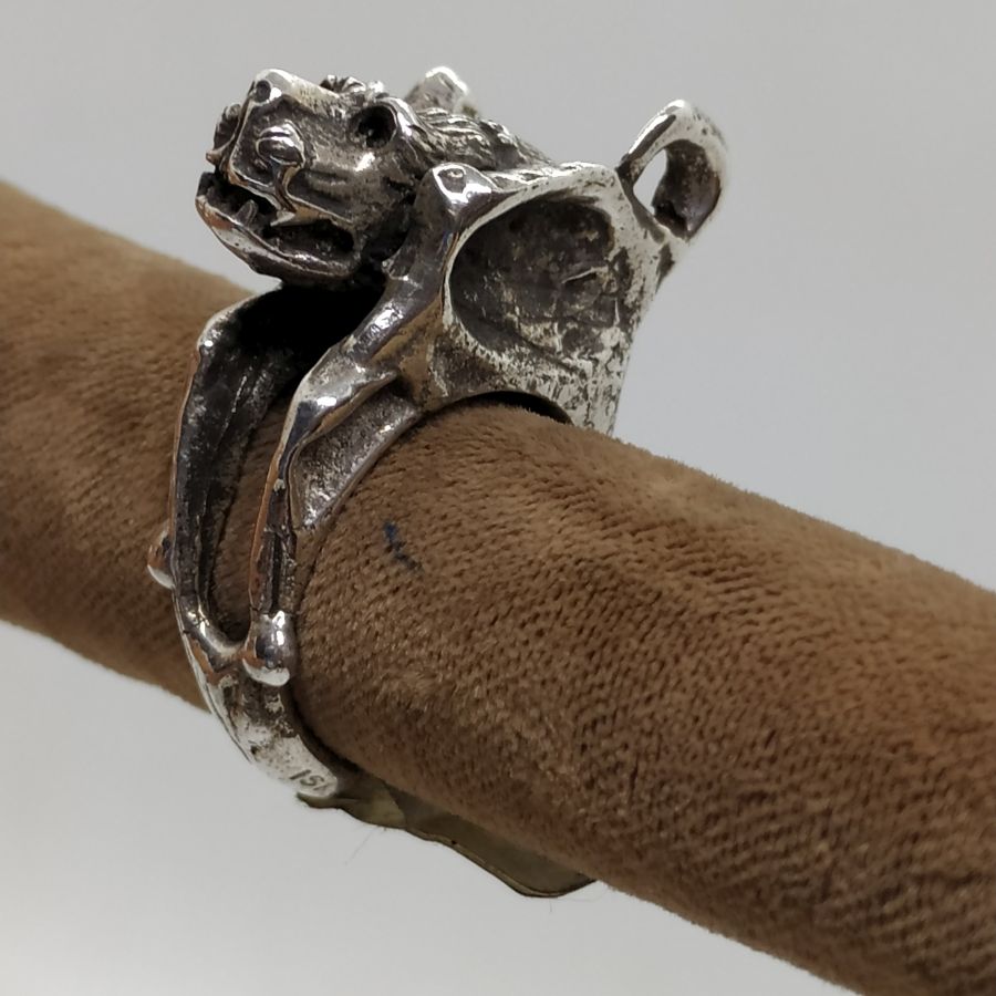 Silver wolf head ring - Image 7