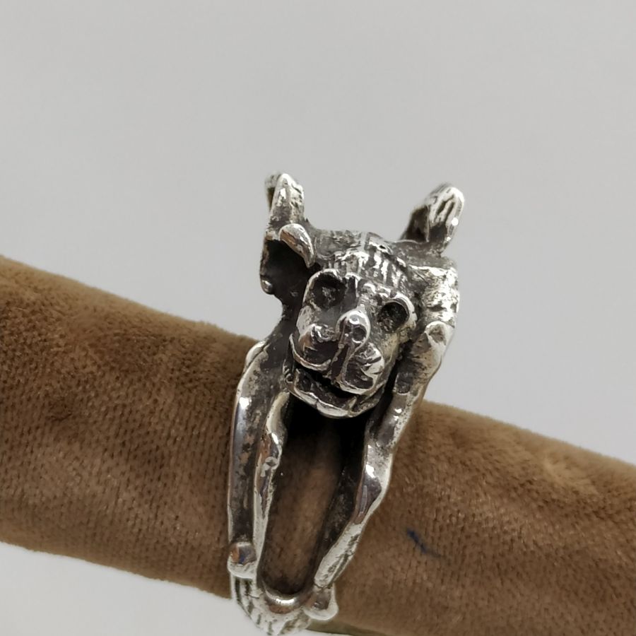 Silver wolf head ring - Image 8