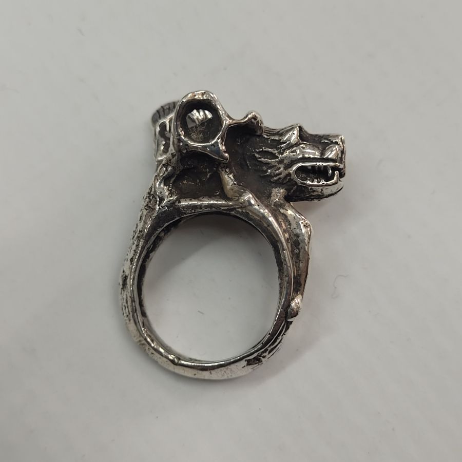 Silver wolf head ring - Image 9