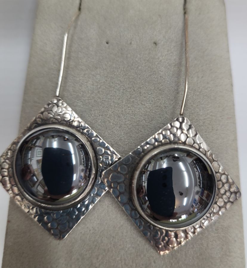Sterling silver earrings round Hematite stone contemporary hammered style with sterling silver wires and a sterling silver square backing.